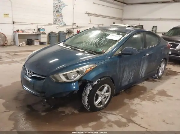 KMHDH4AE0GU500895 2016 HYUNDAI ELANTRA - Image 2