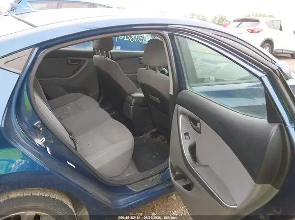 KMHDH4AE0GU503618 2016 HYUNDAI ELANTRA - Image 8