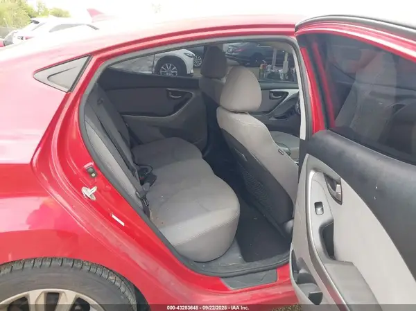 KMHDH4AE0GU518572 2016 HYUNDAI ELANTRA - Image 8