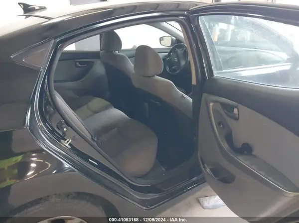 KMHDH4AE0GU519124 2016 HYUNDAI ELANTRA - Image 8