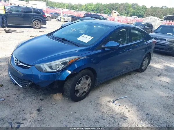 KMHDH4AE0GU525912 2016 HYUNDAI ELANTRA - Image 2