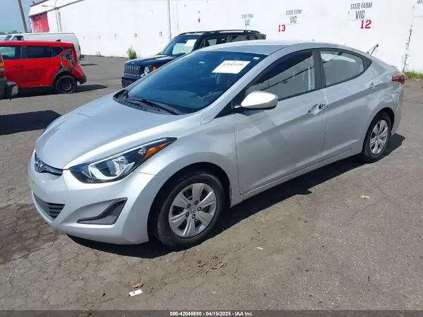 KMHDH4AE0GU530916 2016 HYUNDAI ELANTRA - Image 2