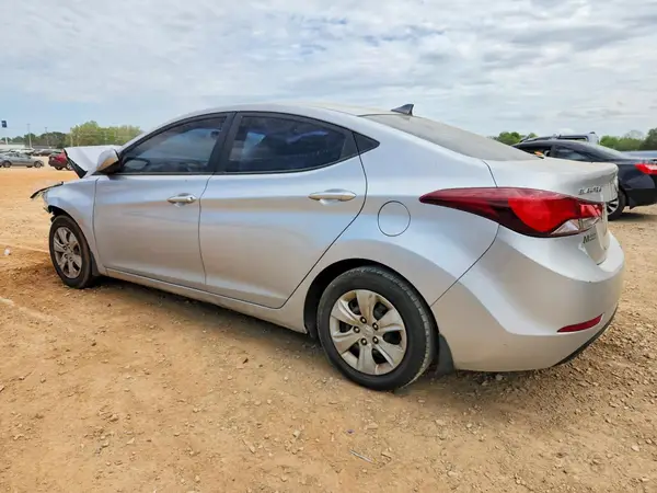 KMHDH4AE0GU531158 2016 HYUNDAI ELANTRA - Image 2