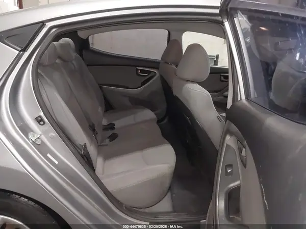 KMHDH4AE0GU542886 2016 HYUNDAI ELANTRA - Image 8
