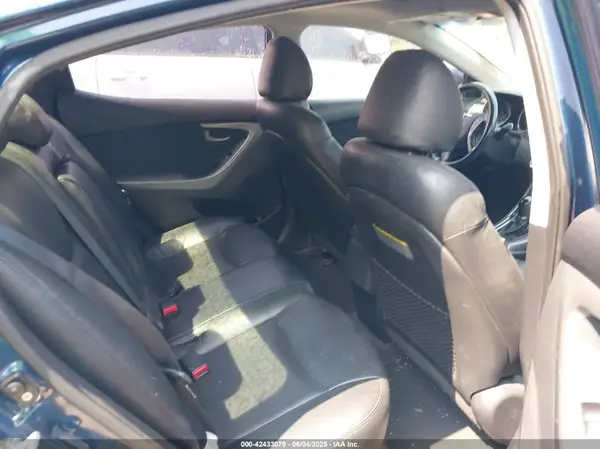 KMHDH4AE0GU564547 2016 HYUNDAI ELANTRA - Image 8