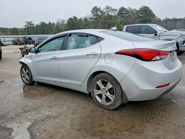 KMHDH4AE0GU566492 2016 HYUNDAI ELANTRA - Image 2