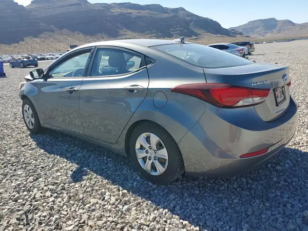 KMHDH4AE0GU570316 2016 HYUNDAI ELANTRA - Image 2