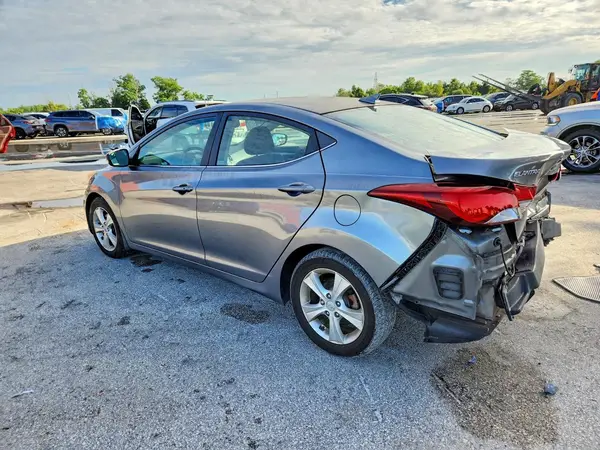 KMHDH4AE0GU581364 2016 HYUNDAI ELANTRA - Image 2