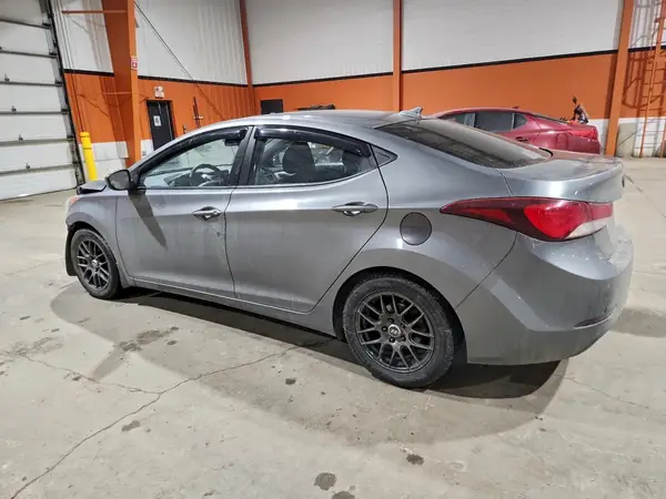 KMHDH4AE0GU582224 2016 HYUNDAI ELANTRA - Image 2