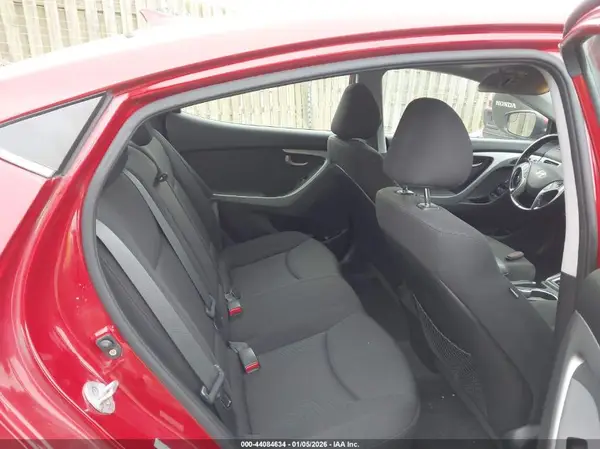 KMHDH4AE0GU588220 2016 HYUNDAI ELANTRA - Image 8