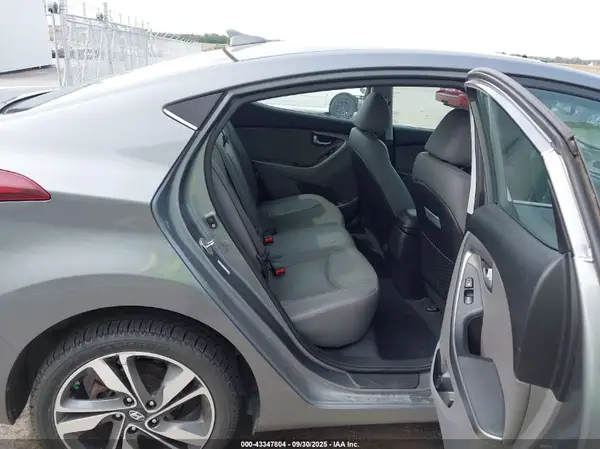 KMHDH4AE0GU597385 2016 HYUNDAI ELANTRA - Image 8