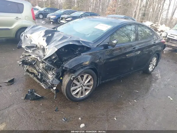 KMHDH4AE0GU604559 2016 HYUNDAI ELANTRA - Image 2
