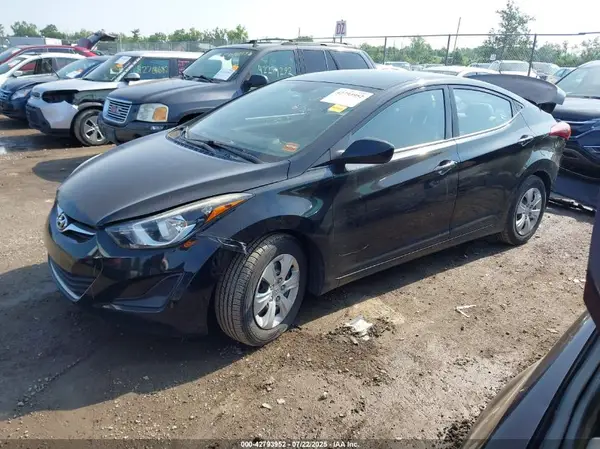 KMHDH4AE0GU606313 2016 HYUNDAI ELANTRA - Image 2
