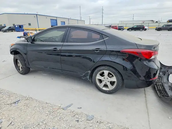 KMHDH4AE0GU632572 2016 HYUNDAI ELANTRA - Image 2