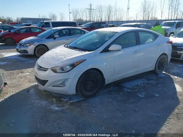 KMHDH4AE0GU633446 2016 HYUNDAI ELANTRA - Image 2