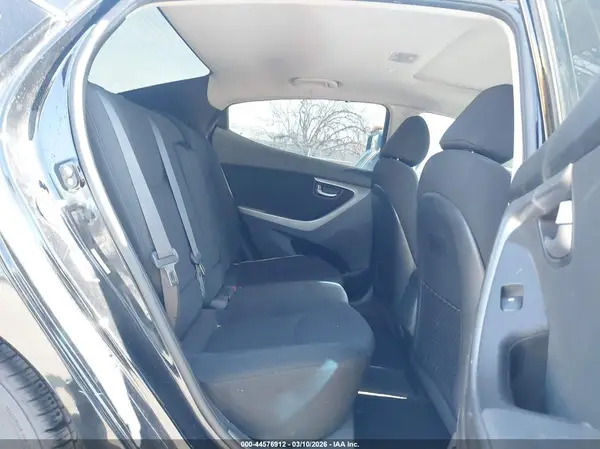 KMHDH4AE0GU635231 2016 HYUNDAI ELANTRA - Image 8