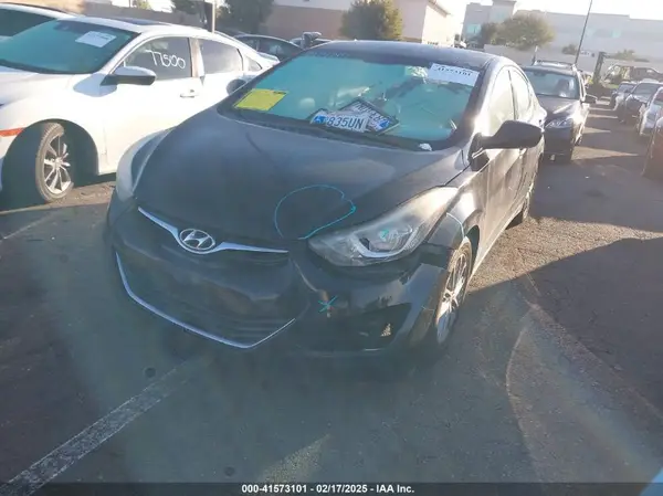 KMHDH4AE1GU475019 2016 HYUNDAI ELANTRA - Image 2