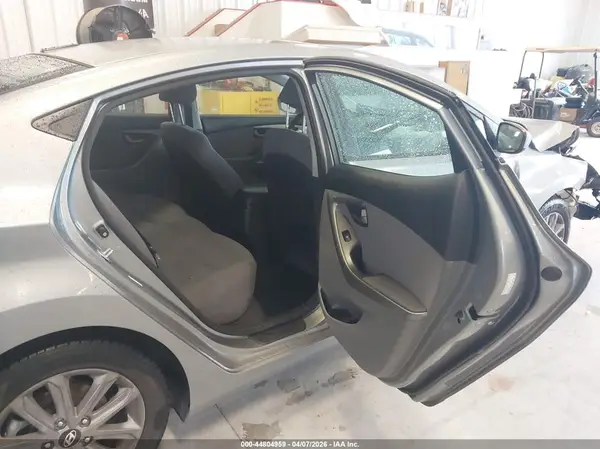 KMHDH4AE1GU477840 2016 HYUNDAI ELANTRA - Image 8