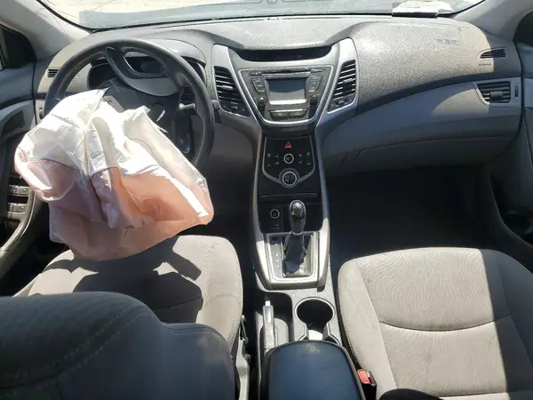 KMHDH4AE1GU482858 2016 HYUNDAI ELANTRA - Image 8