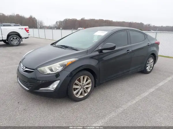 KMHDH4AE1GU483430 2016 HYUNDAI ELANTRA - Image 2