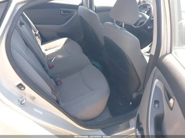 KMHDH4AE1GU488059 2016 HYUNDAI ELANTRA - Image 8