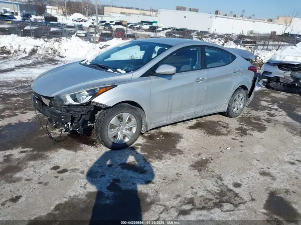 KMHDH4AE1GU488112 2016 HYUNDAI ELANTRA - Image 2