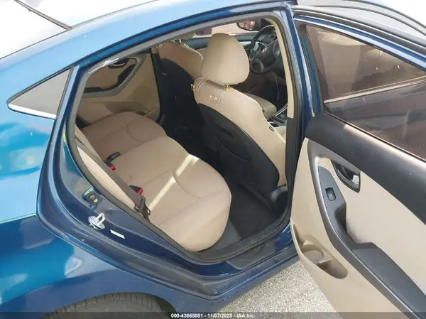 KMHDH4AE1GU489616 2016 HYUNDAI ELANTRA - Image 8