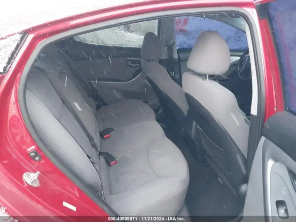 KMHDH4AE1GU491365 2016 HYUNDAI ELANTRA - Image 8