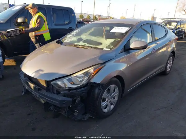 KMHDH4AE1GU511551 2016 HYUNDAI ELANTRA - Image 2