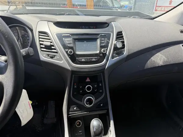 KMHDH4AE1GU514014 2016 HYUNDAI ELANTRA - Image 8