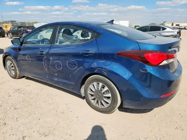 KMHDH4AE1GU517799 2016 HYUNDAI ELANTRA - Image 2