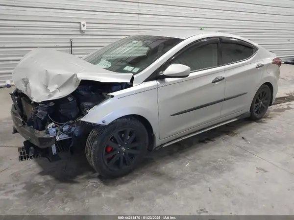 KMHDH4AE1GU519035 2016 HYUNDAI ELANTRA - Image 2