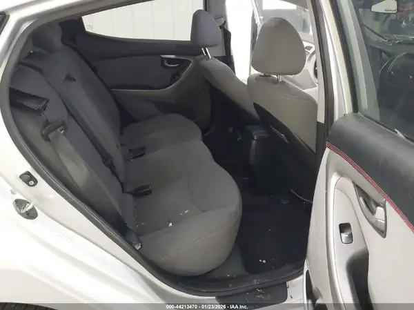 KMHDH4AE1GU519035 2016 HYUNDAI ELANTRA - Image 8