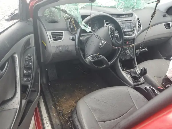 KMHDH4AE1GU523232 2016 HYUNDAI ELANTRA - Image 8