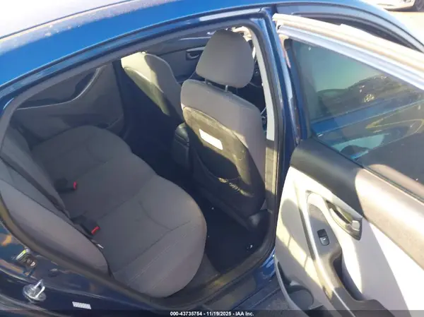KMHDH4AE1GU526180 2016 HYUNDAI ELANTRA - Image 8