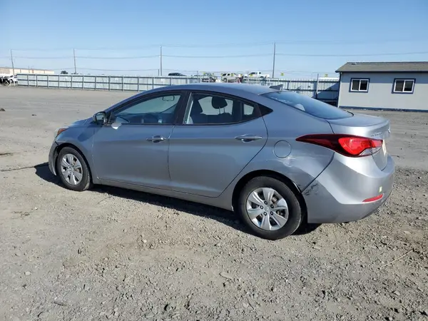 KMHDH4AE1GU526261 2016 HYUNDAI ELANTRA - Image 2