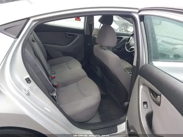 KMHDH4AE1GU530990 2016 HYUNDAI ELANTRA - Image 8