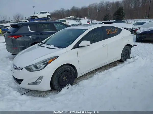 KMHDH4AE1GU540175 2016 HYUNDAI ELANTRA - Image 2