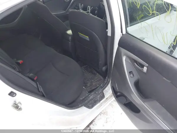 KMHDH4AE1GU540175 2016 HYUNDAI ELANTRA - Image 8