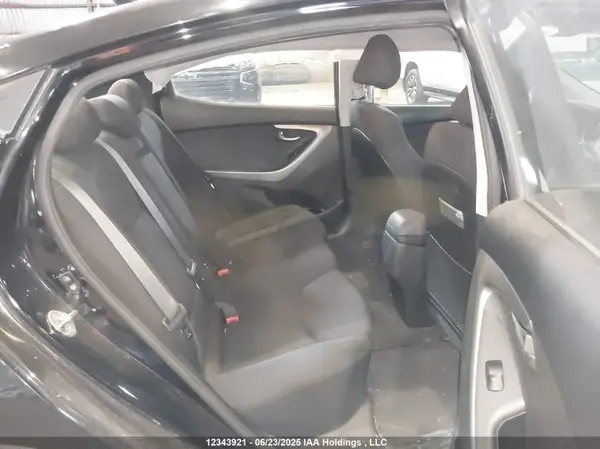 KMHDH4AE1GU541276 2016 HYUNDAI ELANTRA - Image 8