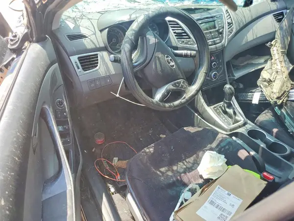 KMHDH4AE1GU545795 2016 HYUNDAI ELANTRA - Image 8