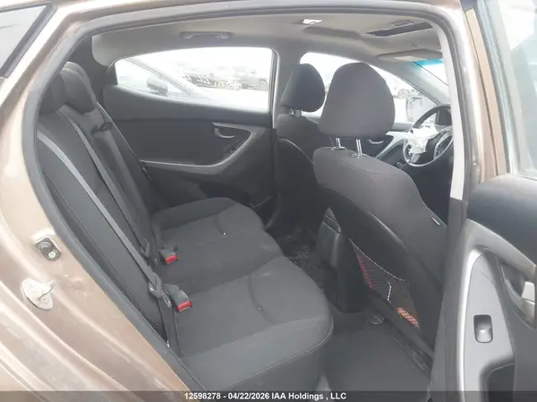 KMHDH4AE1GU551032 2016 HYUNDAI ELANTRA - Image 8