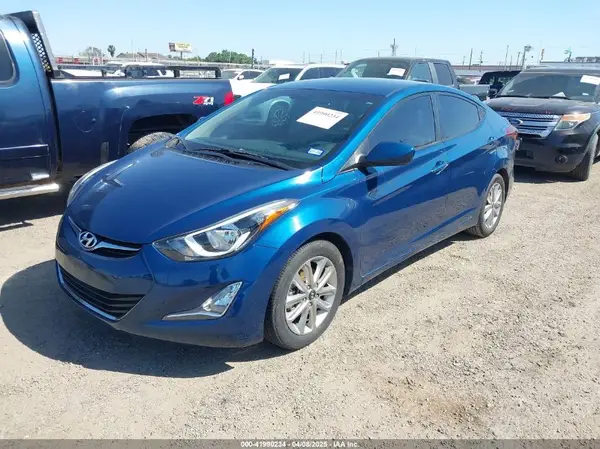 KMHDH4AE1GU557090 2016 HYUNDAI ELANTRA - Image 2