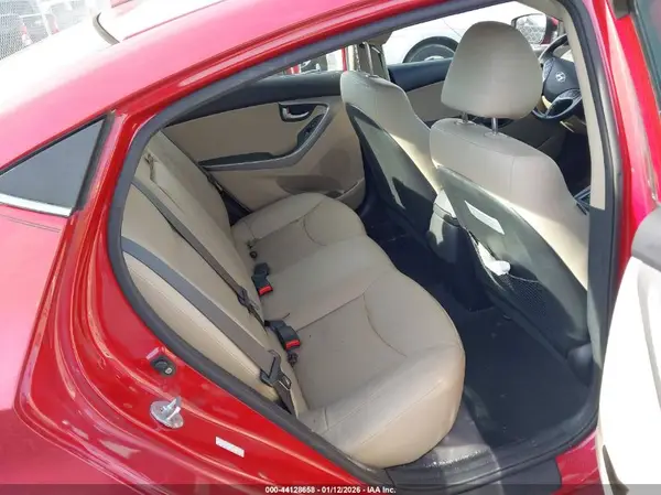 KMHDH4AE1GU557624 2016 HYUNDAI ELANTRA - Image 8