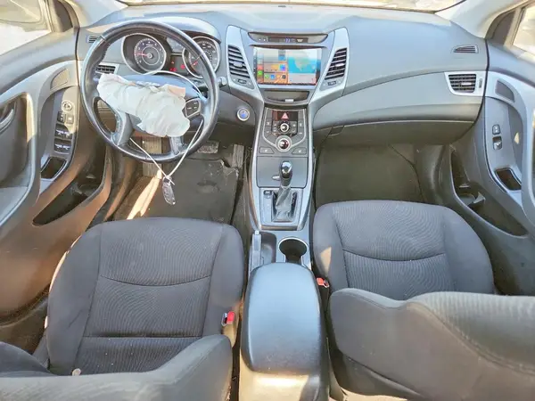 KMHDH4AE1GU561057 2016 HYUNDAI ELANTRA - Image 8