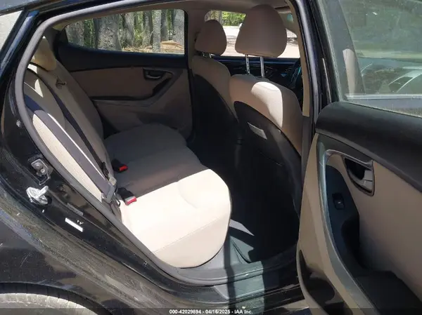 KMHDH4AE1GU566386 2016 HYUNDAI ELANTRA - Image 8