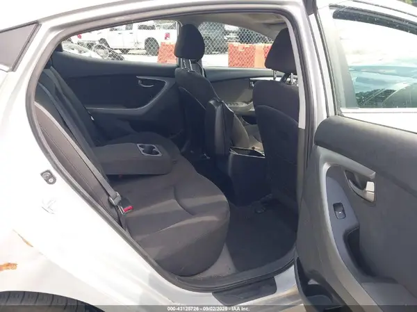 KMHDH4AE1GU566436 2016 HYUNDAI ELANTRA - Image 8