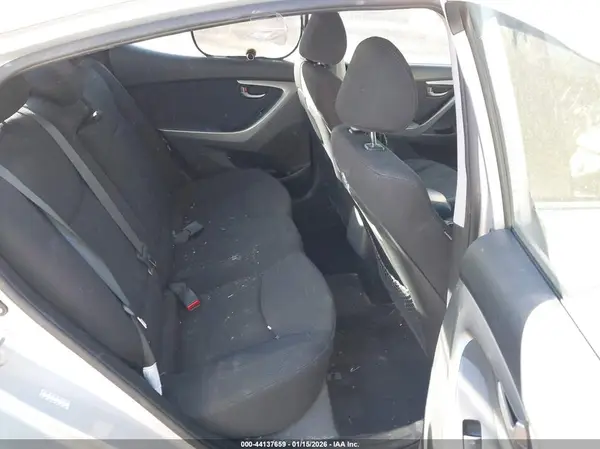 KMHDH4AE1GU566470 2016 HYUNDAI ELANTRA - Image 8