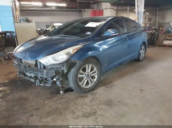 KMHDH4AE1GU566906 2016 HYUNDAI ELANTRA - Image 2