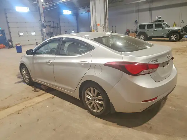 KMHDH4AE1GU569384 2016 HYUNDAI ELANTRA - Image 2
